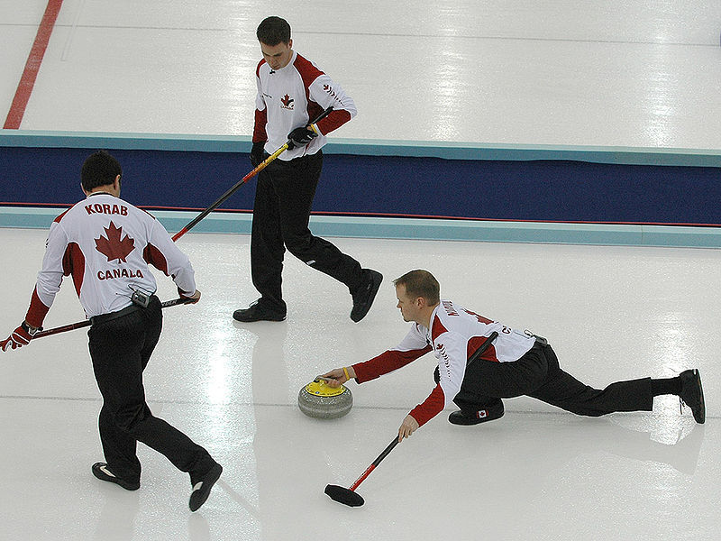 800px-curling_canada_torino_2006.jpg
