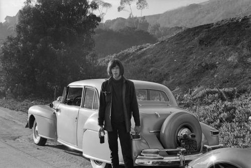 neil-young_car_old.jpg